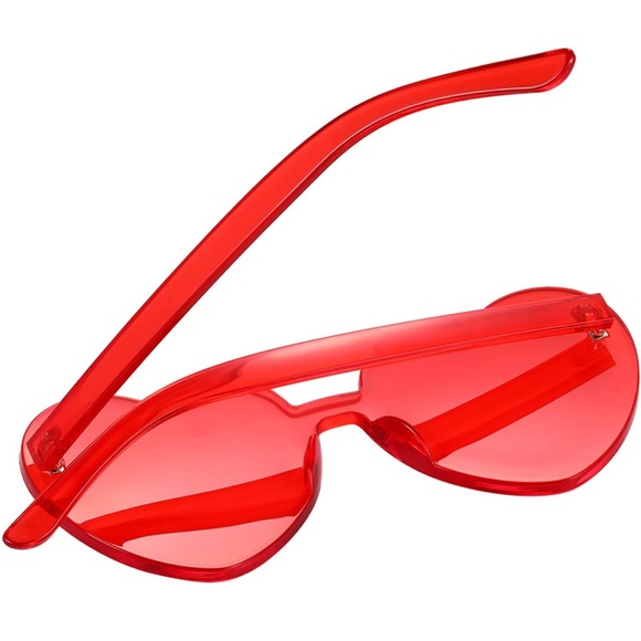 Red tinted heart shaped glasses. - Picture 3 of 4